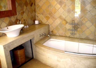 Deluxe Room with Patio/Balcony, Breakfast included